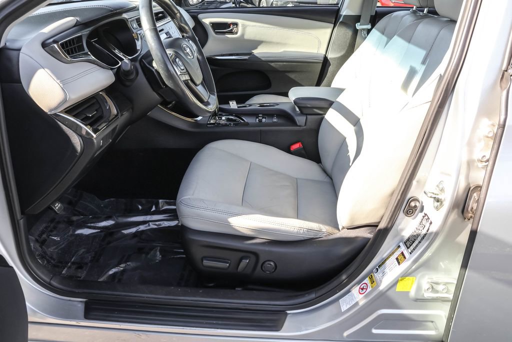 Used 2014 Toyota Avalon Limited image 15