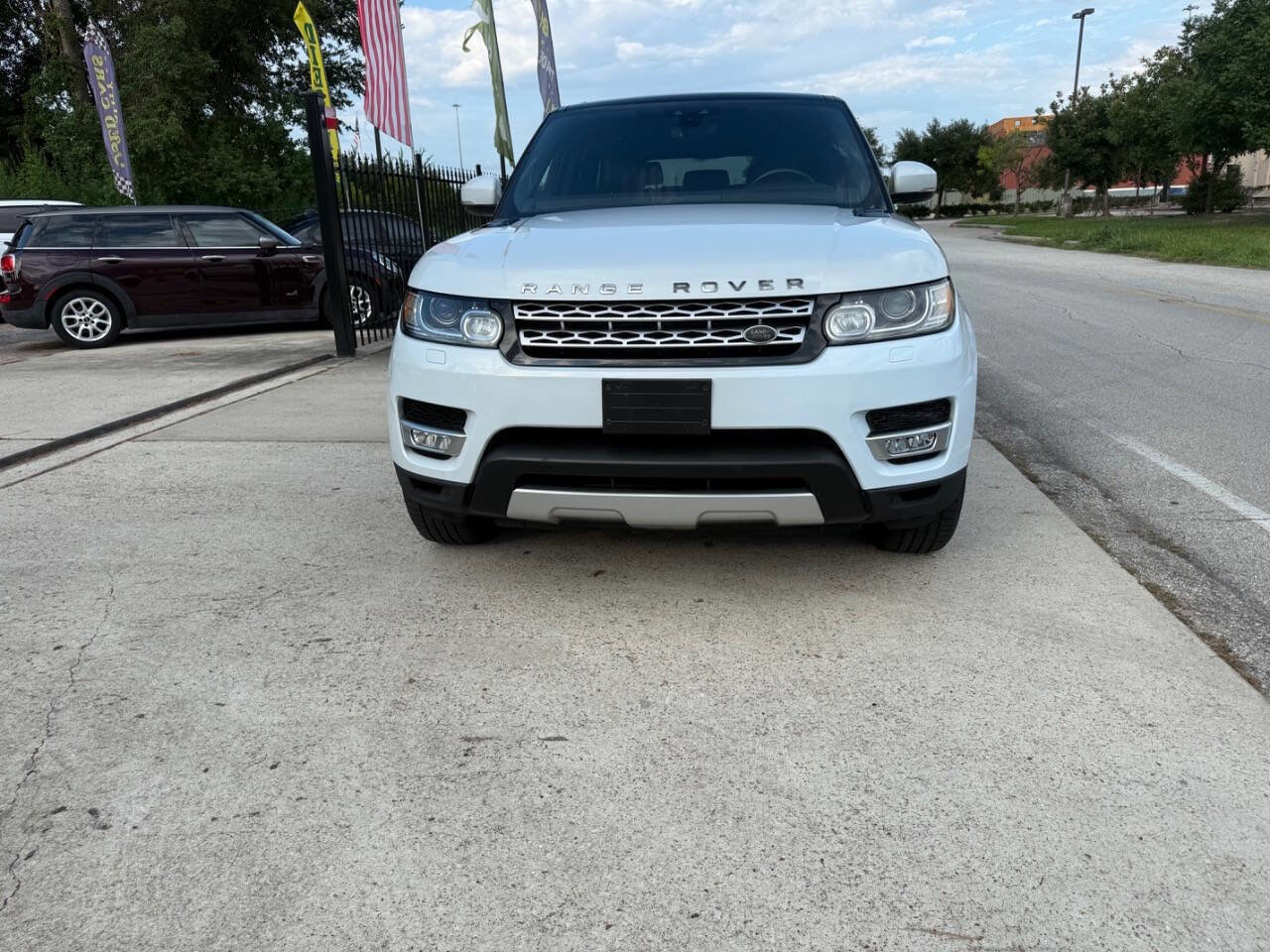 Used 2017 Land Rover Range Rover Sport HSE image 5