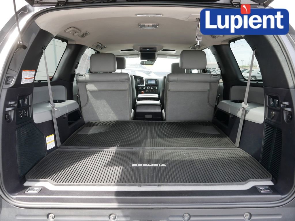 Used 2019 Toyota Sequoia Platinum AWD/4WD image 9