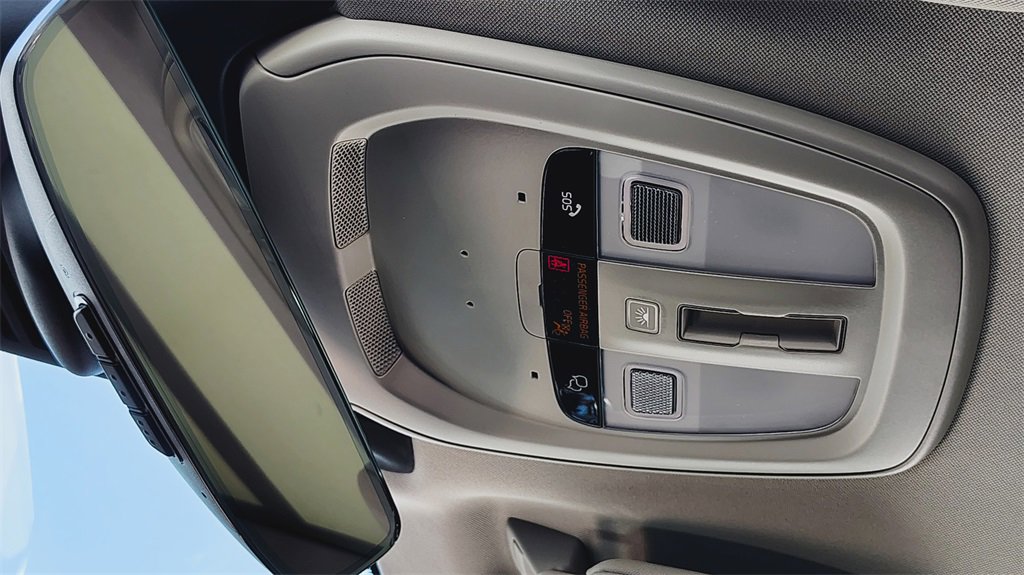 New 2026 Volvo XC90 B6 Plus w/ Protection Package Premier image 24