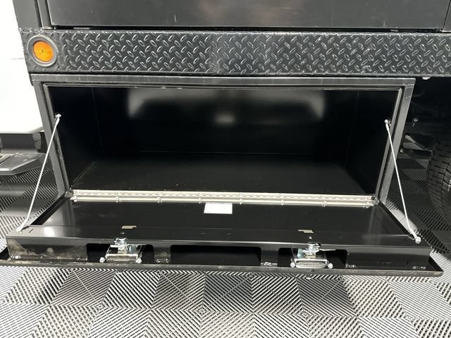 New 2023 Ford F550 4x4 Regular Cab Super Duty image 48