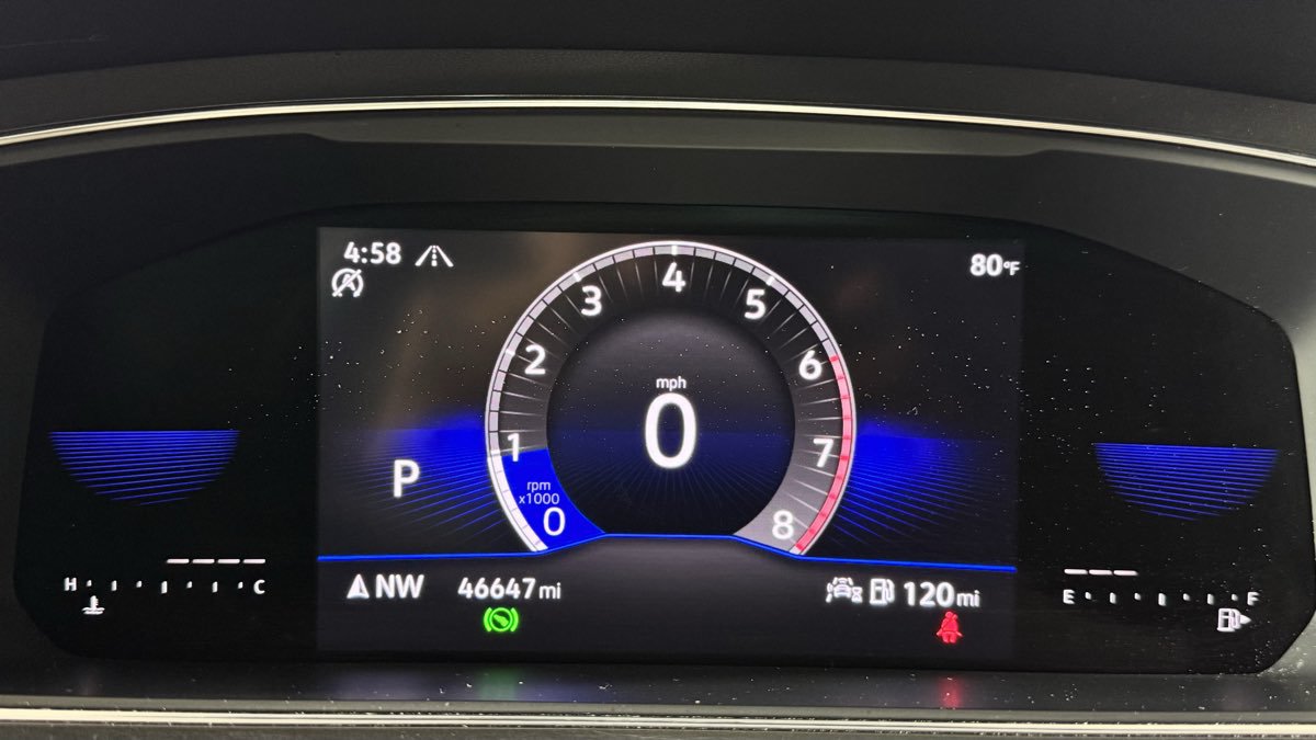 Used 2023 Volkswagen Tiguan SE R-Line AWD/4WD image 19
