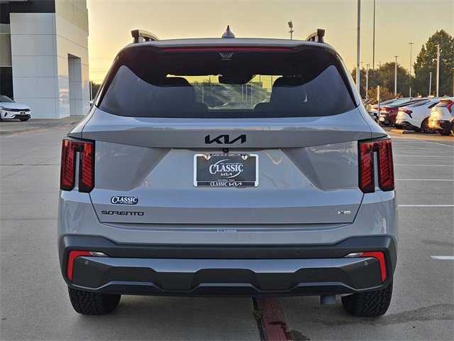 Certified 2025 Kia Sorento SX Prestige image 4