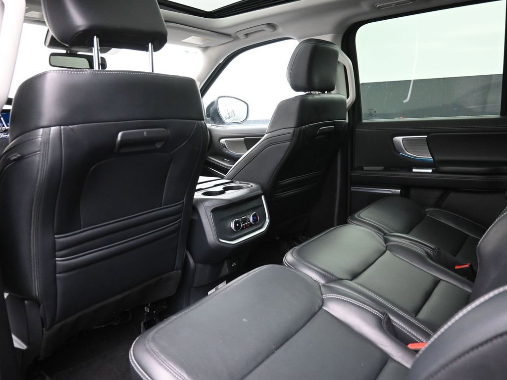 Certified 2025 Ford Expedition Max Platinum AWD/4WD video 2