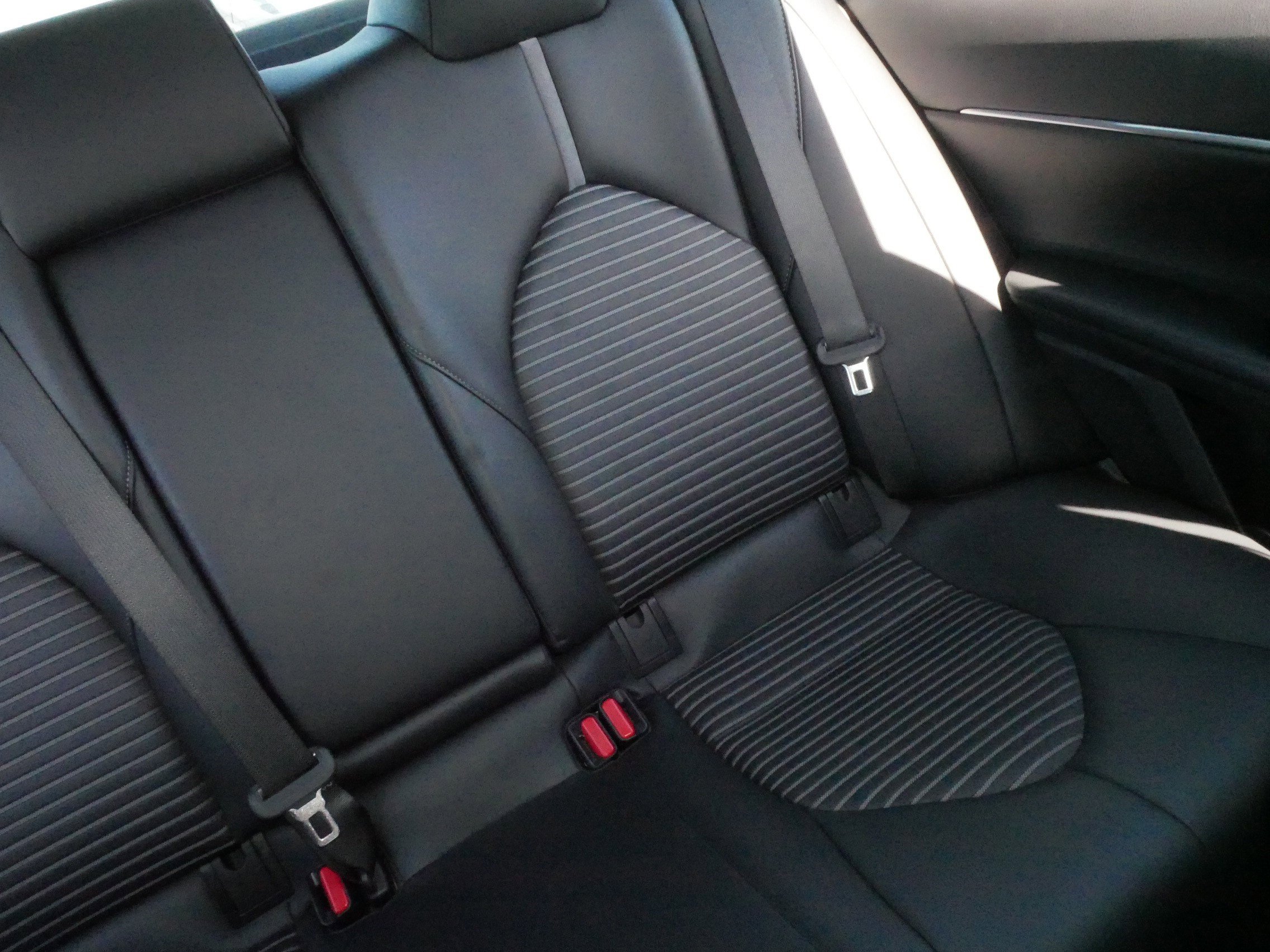 Certified 2023 Toyota Camry SE FWD image 14