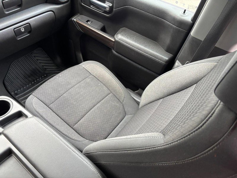 Used 2021 Chevrolet Silverado 1500 LT image 15