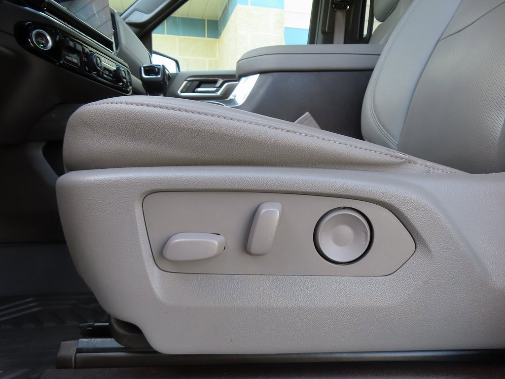 Used 2022 Chevrolet Silverado 1500 LTZ w/ LTZ Premium Package image 8