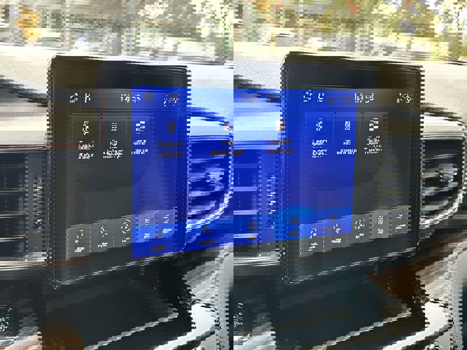 Used 2023 Ford Explorer Limited image 23