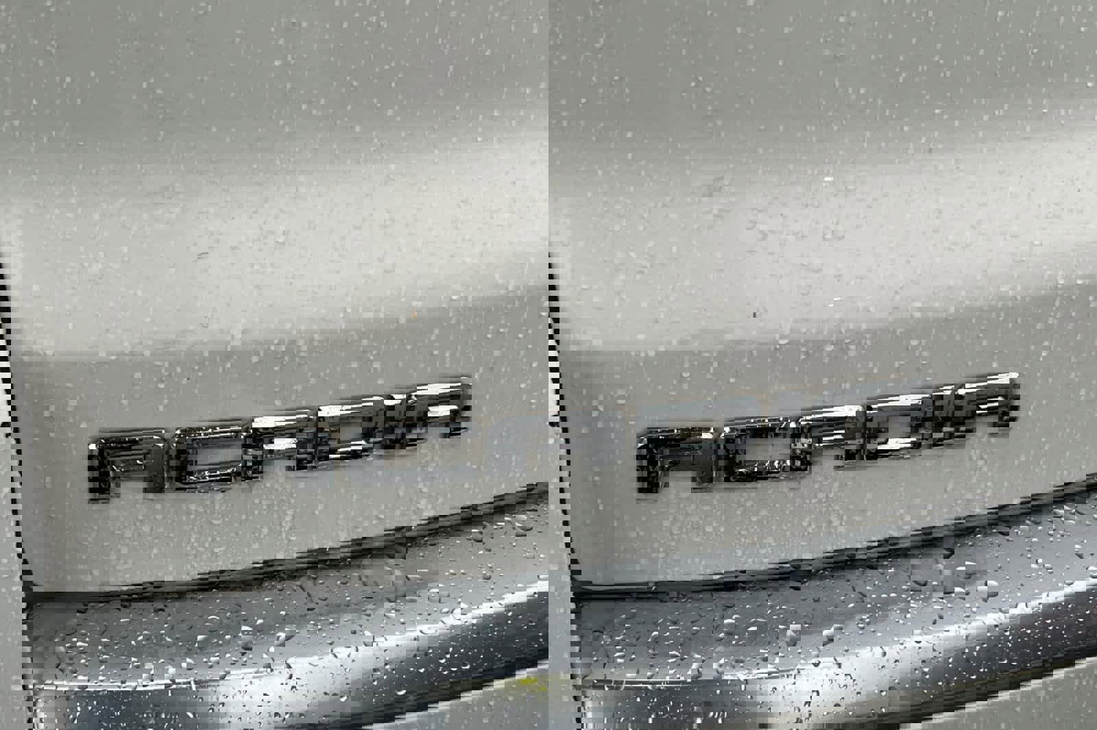 Used 2014 GMC Acadia SLE image 7