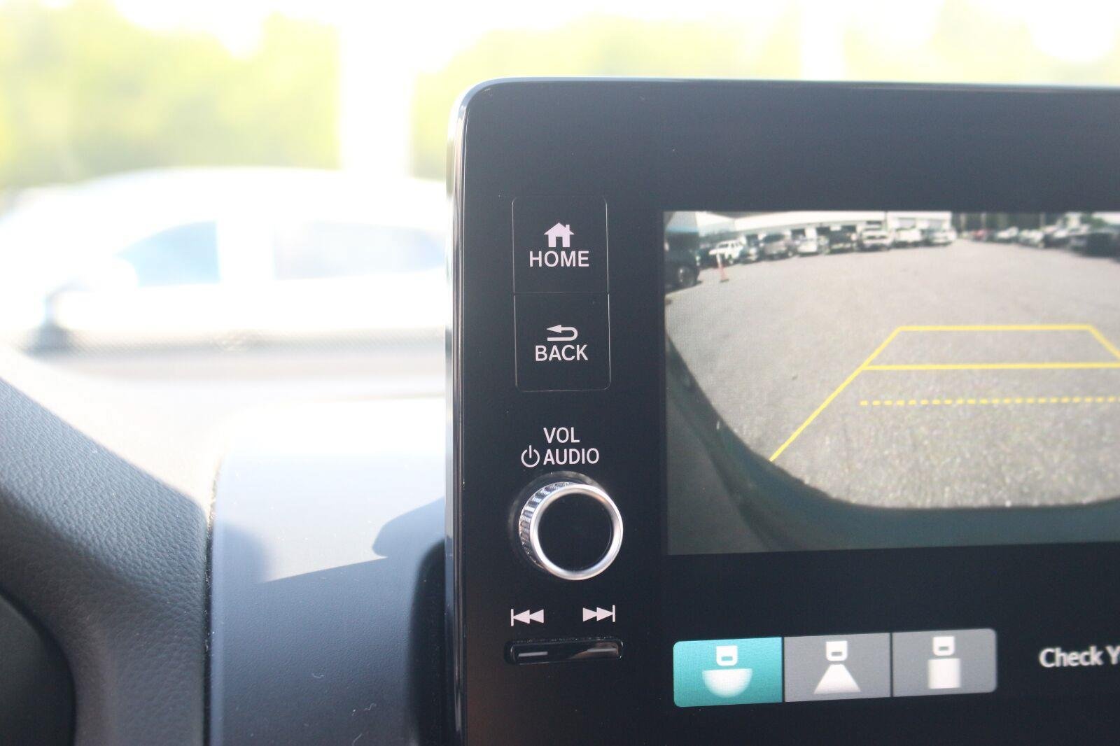 Used 2024 Honda Pilot Touring image 28