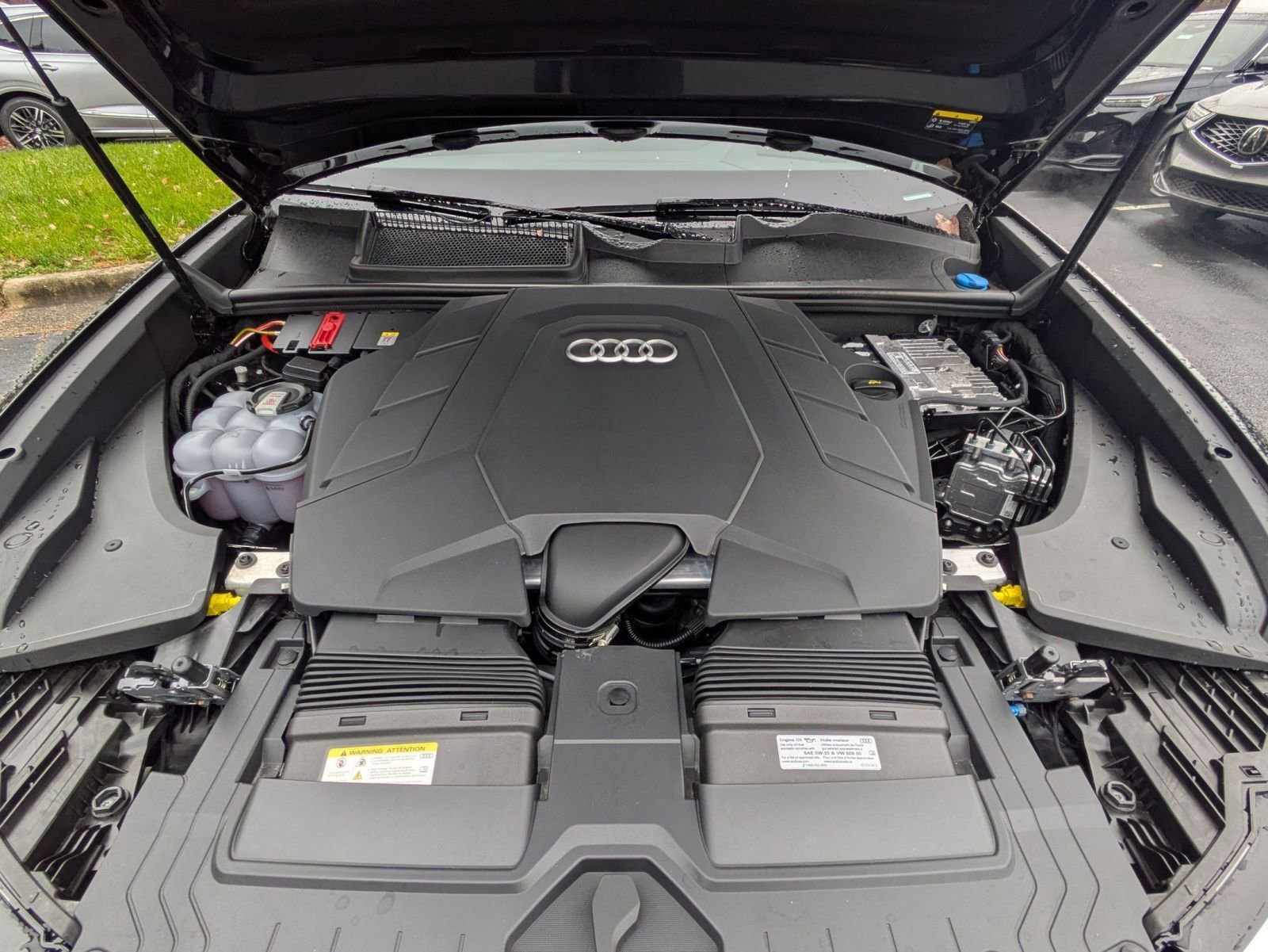 Used 2025 Audi Q8 Prestige w/ Prestige Package image 31