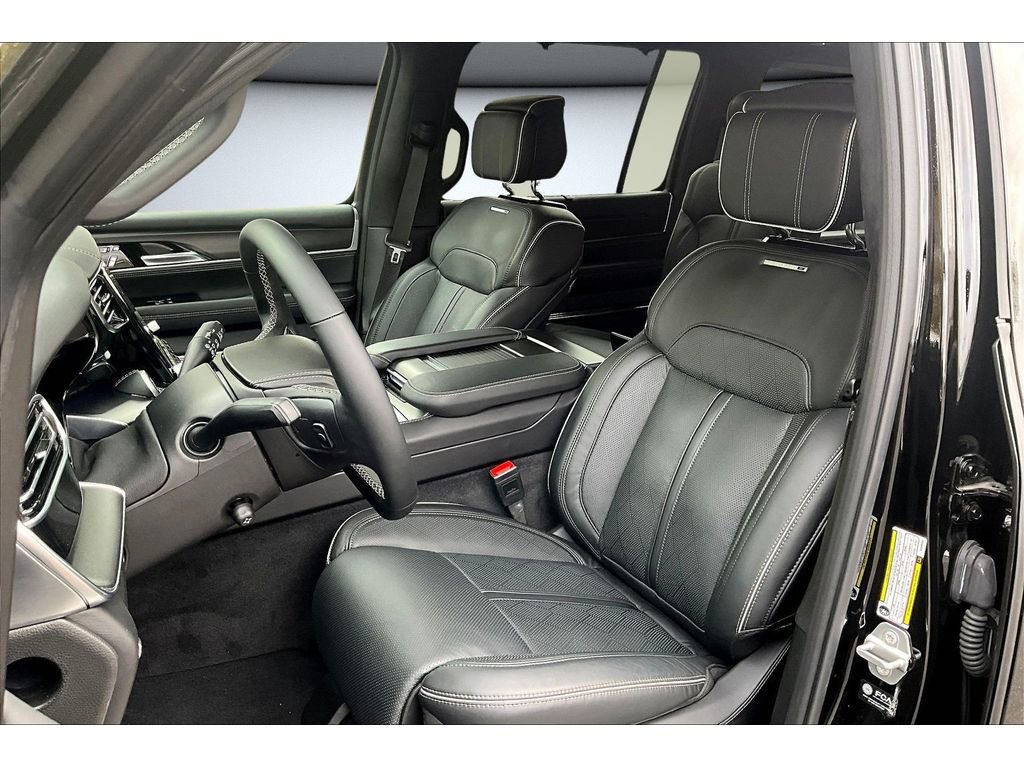 New 2025 Jeep Grand Wagoneer Series II Obsidian w/ Quick Order Packagew 28T image 10