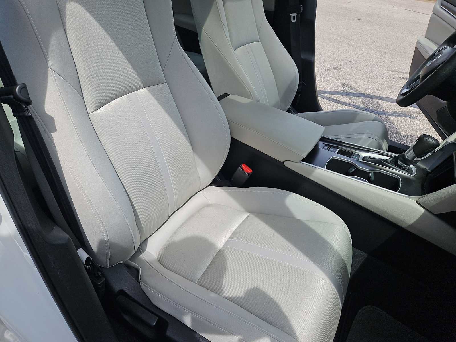Used 2020 Honda Accord EX image 22