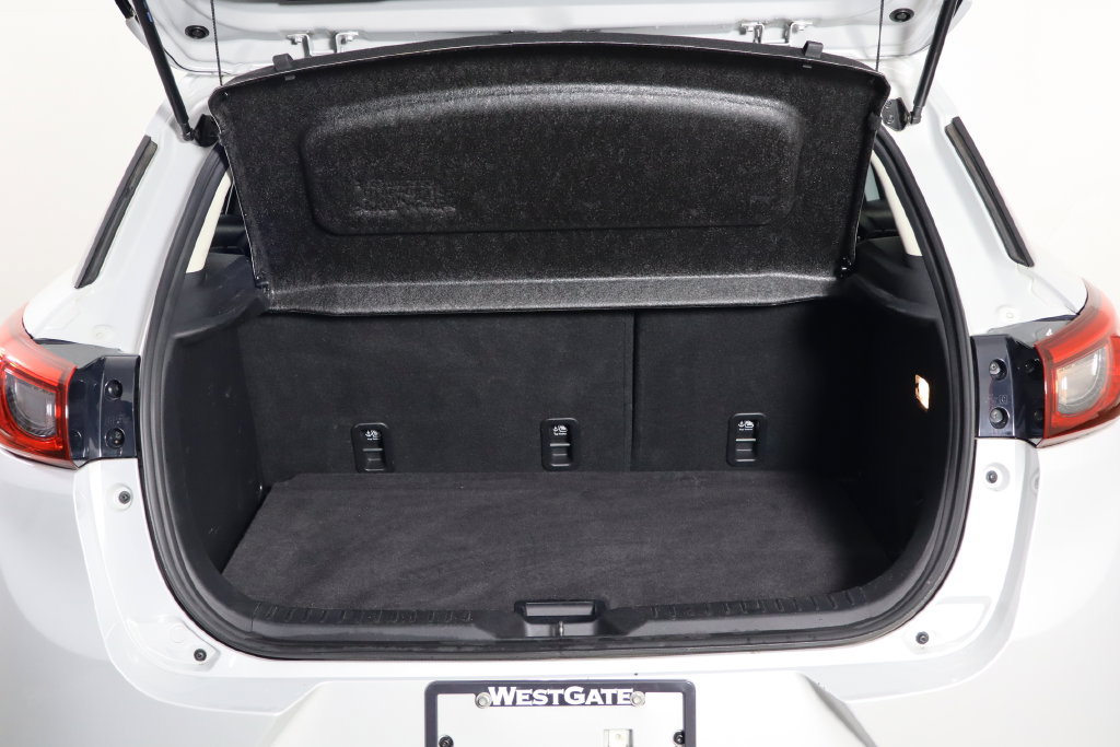 Used 2019 MAZDA CX-3 Touring w/ Preferred Equipment Package FWD image 17