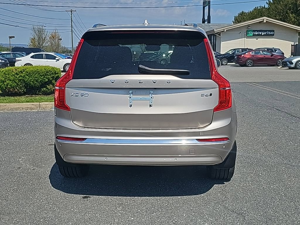 Used 2023 Volvo XC90 B6 Ultimate w/ Protection Package Premier image 13