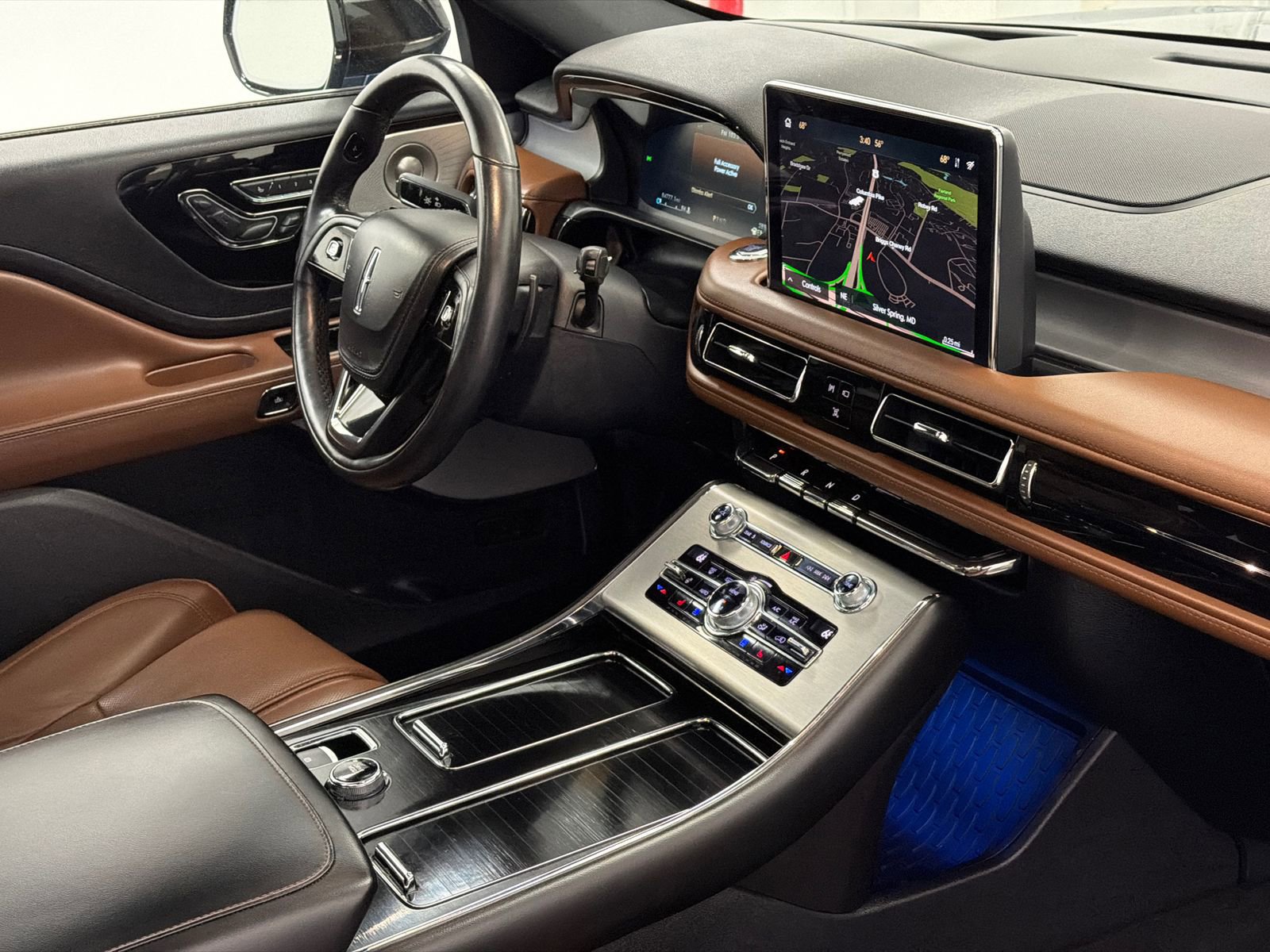 Used 2020 Lincoln Aviator Reserve AWD/4WD image 11