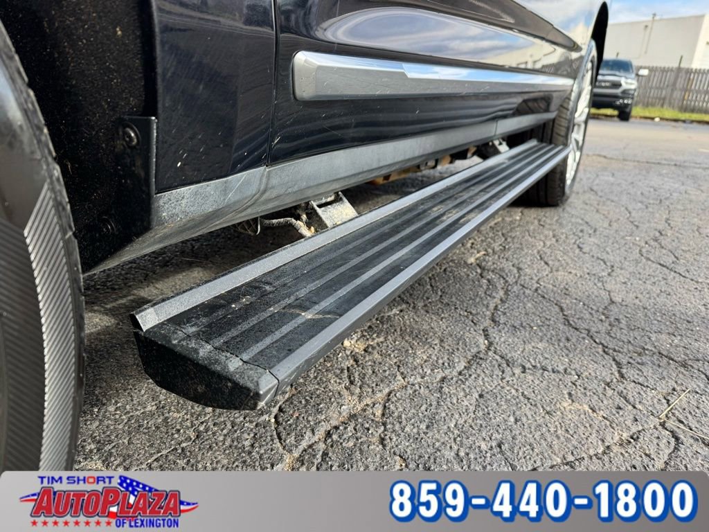 Used 2023 GMC Yukon Denali w/ Max Trailering Package image 17