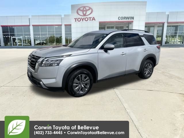 Used 2024 Nissan Pathfinder SV image 7