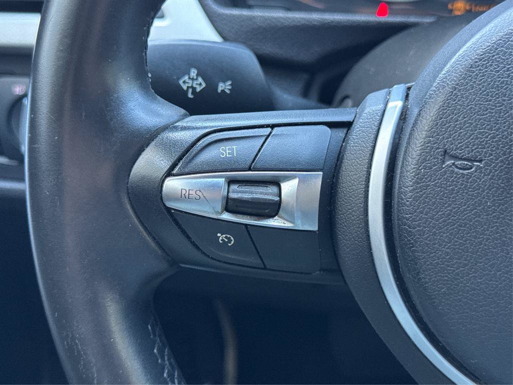 Used 2016 BMW 320i Sedan RWD image 27