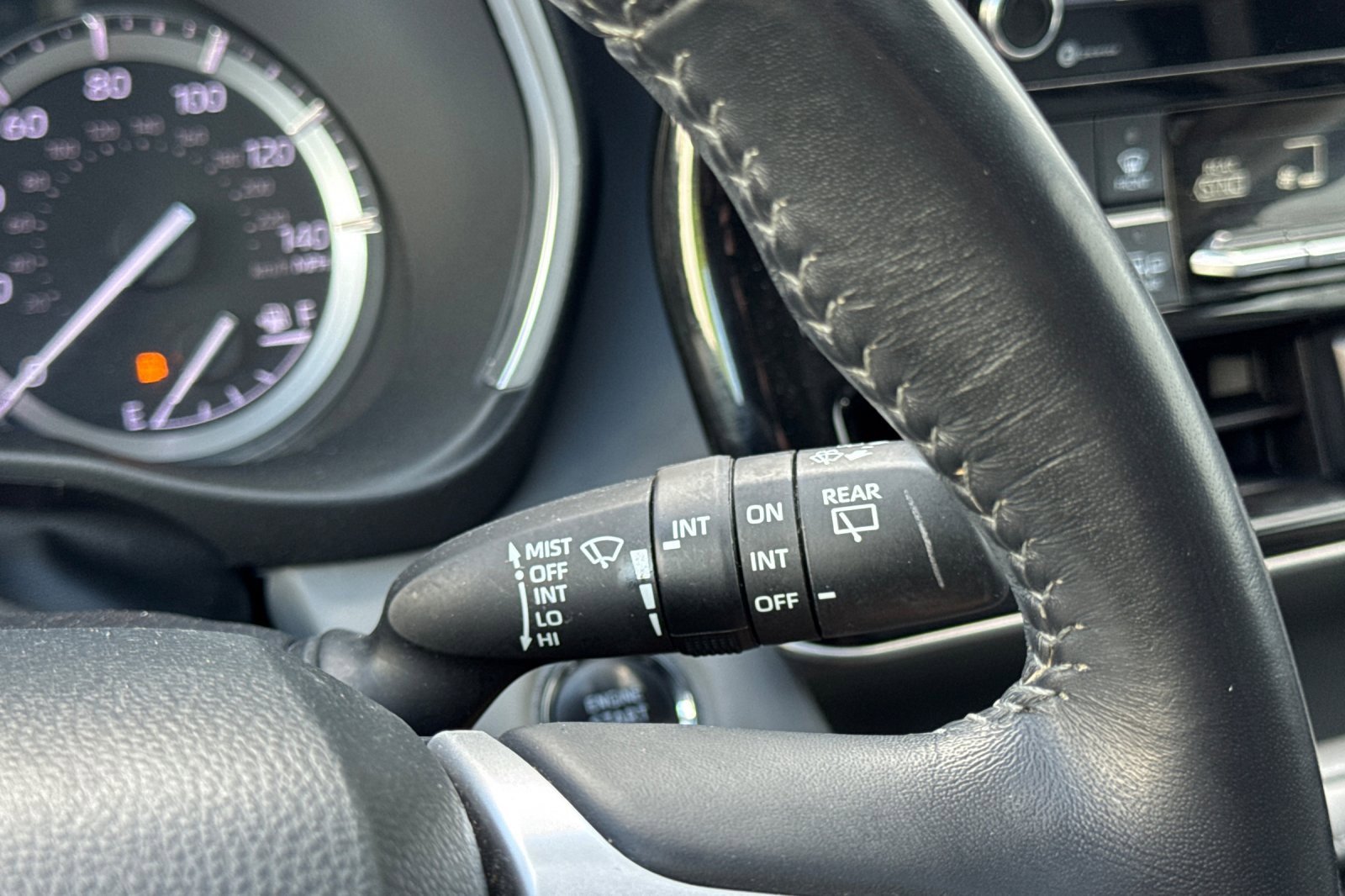 Used 2022 Toyota Highlander XLE image 41