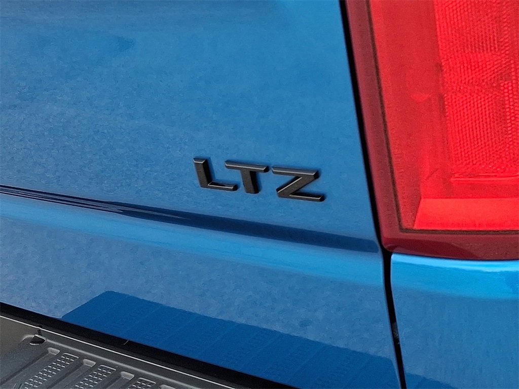 Used 2022 Chevrolet Silverado 1500 LTZ w/ LTZ Premium Package image 31