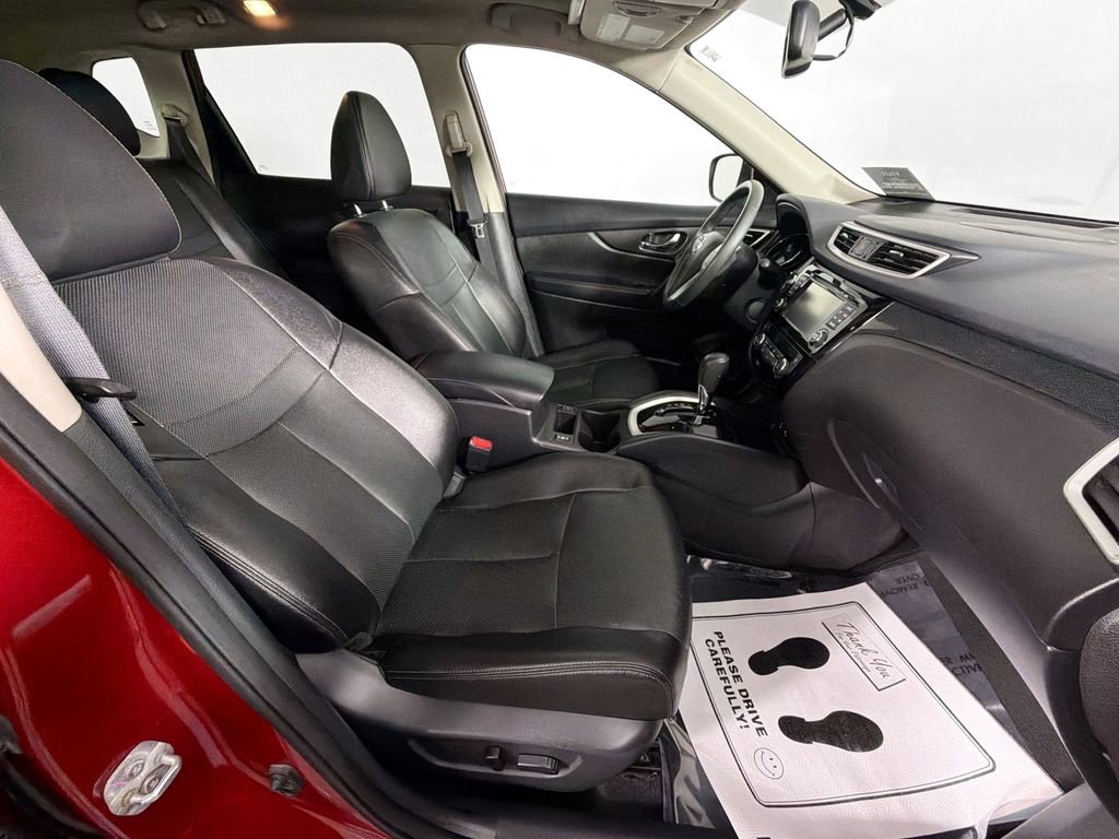 Used 2016 Nissan Rogue SL image 28