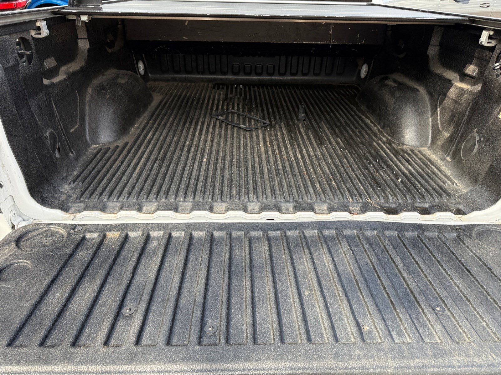 Used 2018 GMC Sierra 1500 SLT w/ SLT Premium Package AWD/4WD image 32