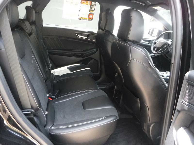 Used 2022 Ford Edge ST image 6
