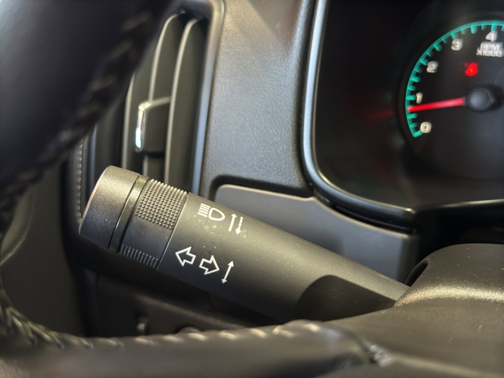 Used 2022 GMC Canyon Elevation w/ Elevation Premium Package image 22