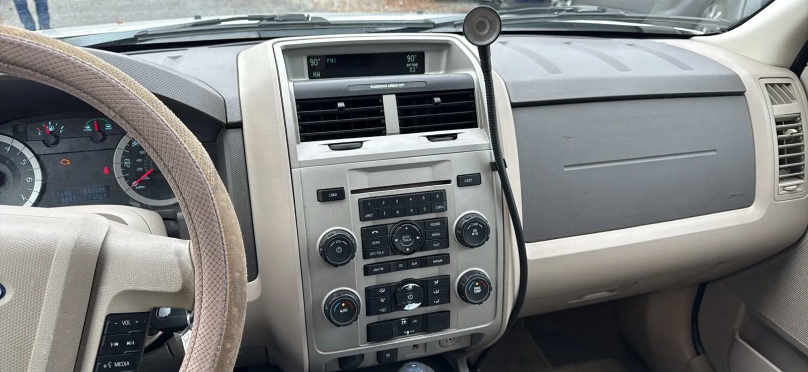 Used 2010 Ford Escape 2WD Hybrid image 13