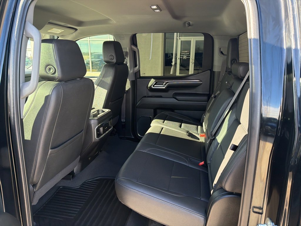 Used 2024 Chevrolet Silverado 1500 LTZ w/ Z71 Off-Road Package image 10