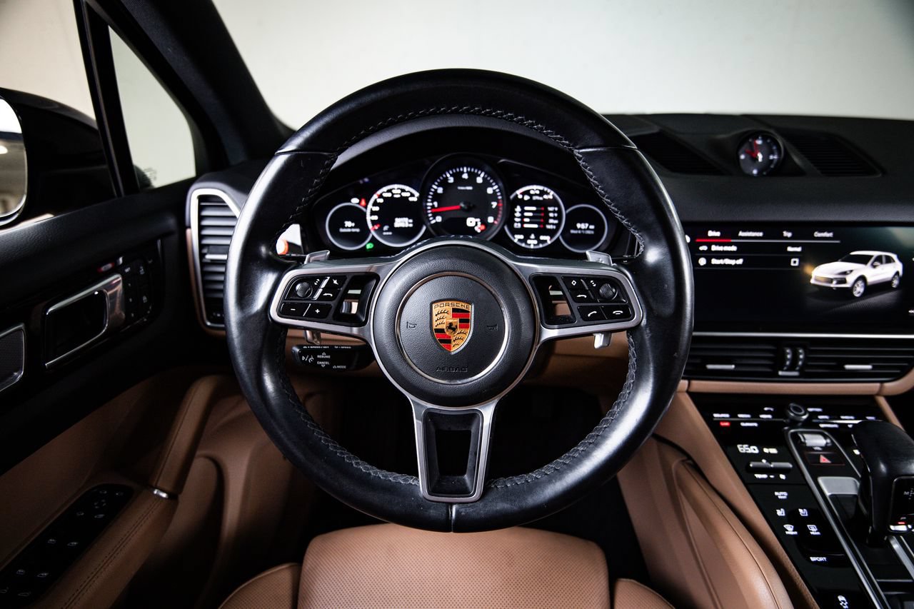Certified 2023 Porsche Cayenne Platinum Edition AWD/4WD image 26