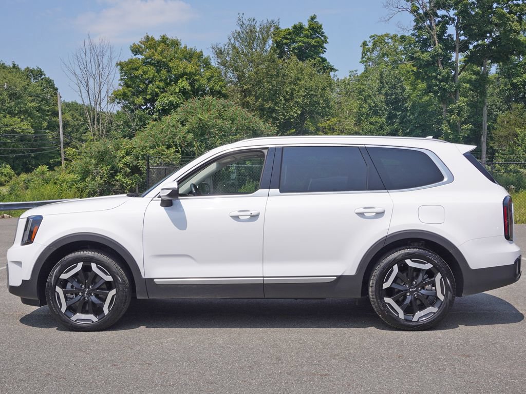 Used 2024 Kia Telluride EX AWD/4WD image 19