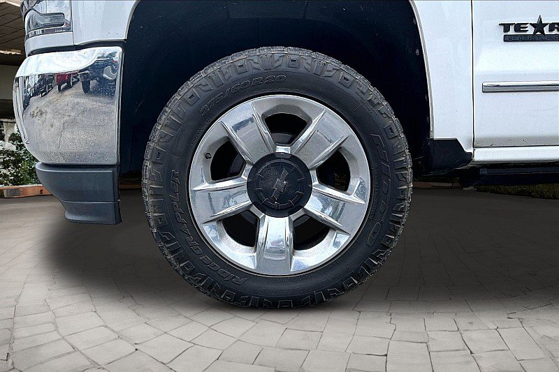 Used 2018 Chevrolet Silverado 1500 LTZ w/ Texas Edition AWD/4WD image 7