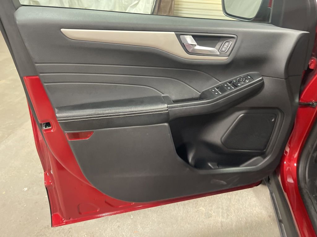 Used 2022 Ford Escape SEL image 23