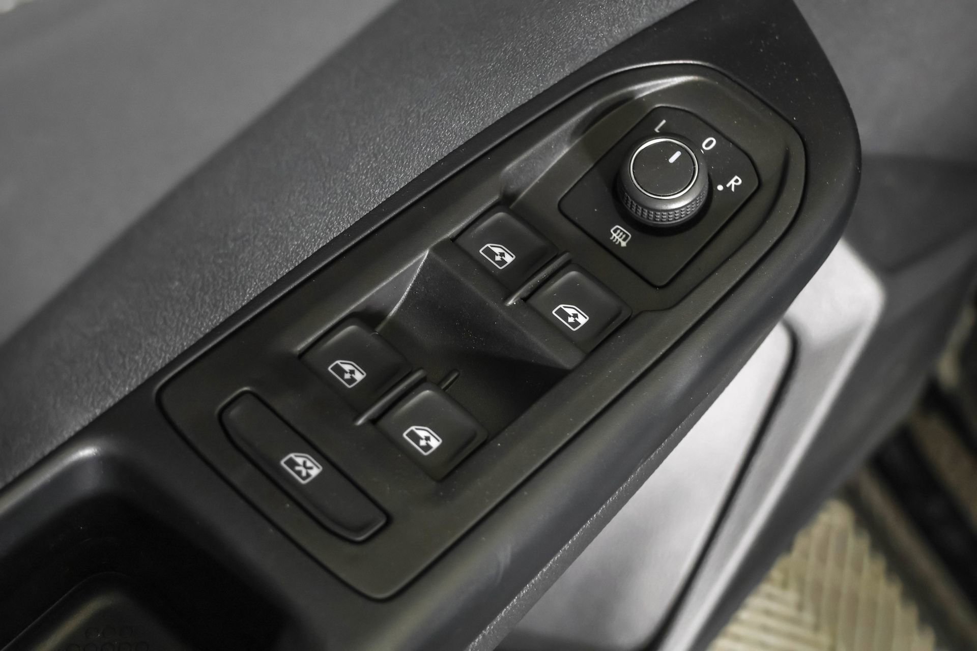 New 2026 Volkswagen Taos SE AWD/4WD image 33