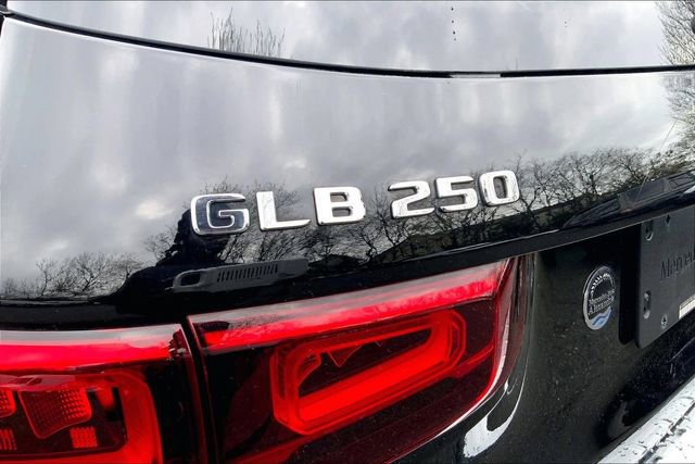 Certified 2023 Mercedes-Benz GLB 250 4MATIC image 8