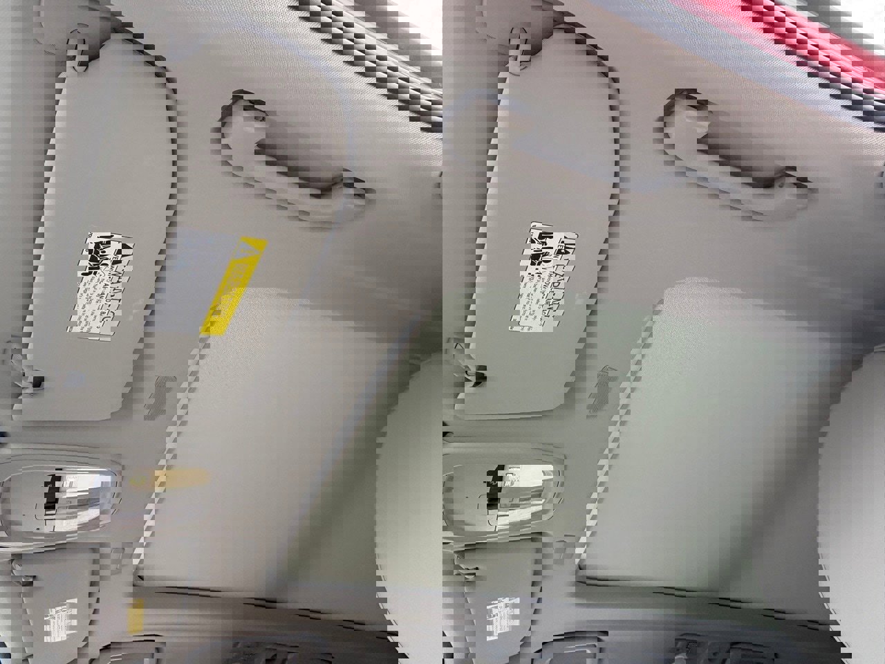 Certified 2023 Volvo XC60 B5 Ultimate w/ Climate Package image 31