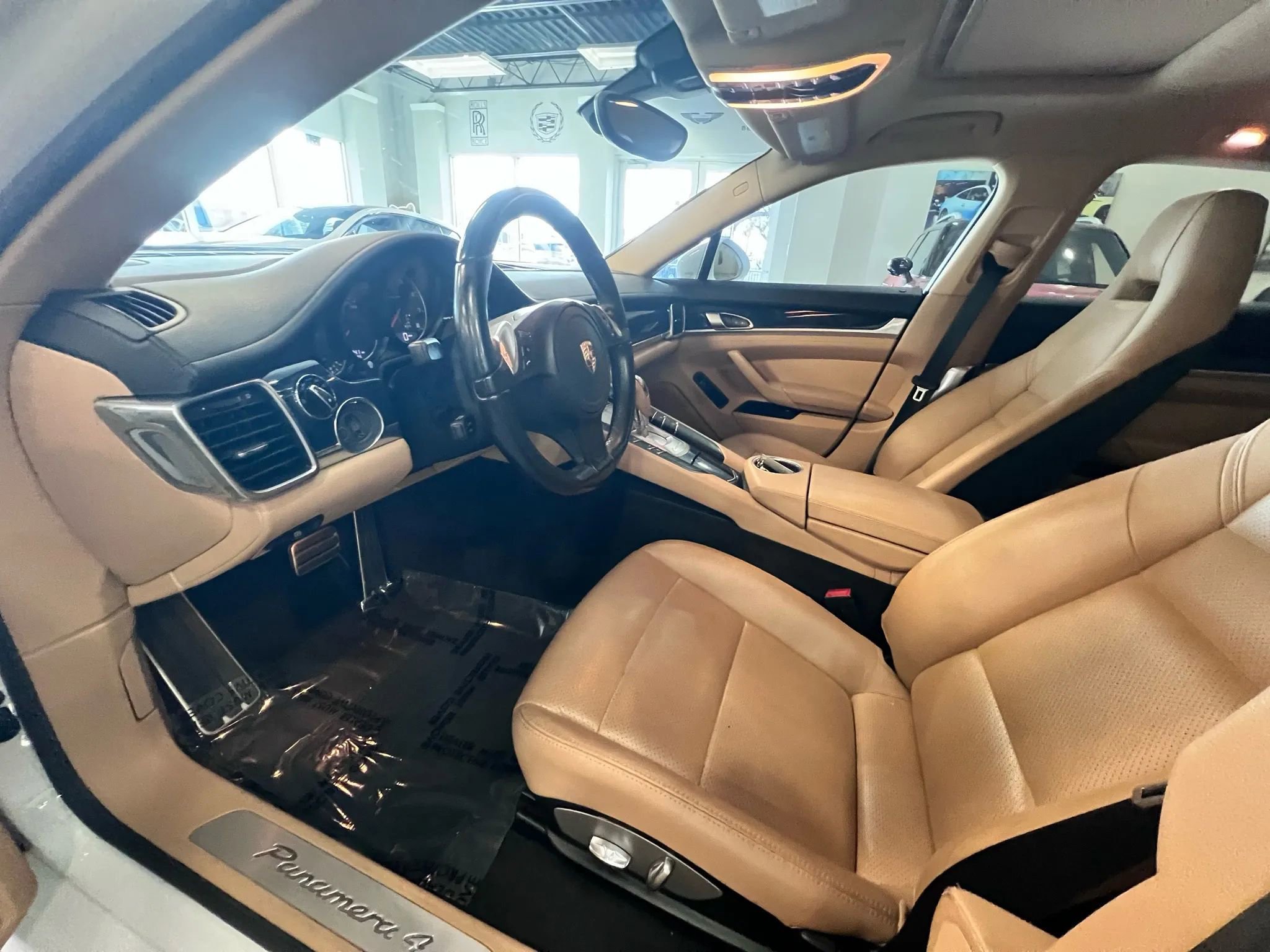 Used 2015 Porsche Panamera 4 AWD/4WD image 11