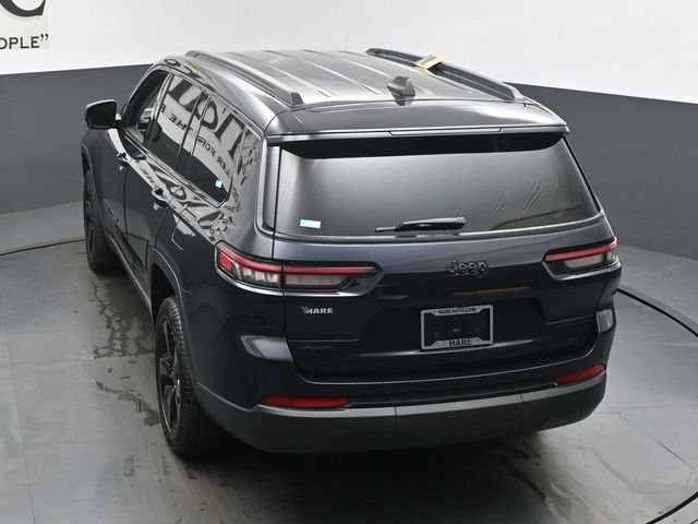 Used 2024 Jeep Grand Cherokee L Limited w/ Black Appearance Package AWD/4WD image 58