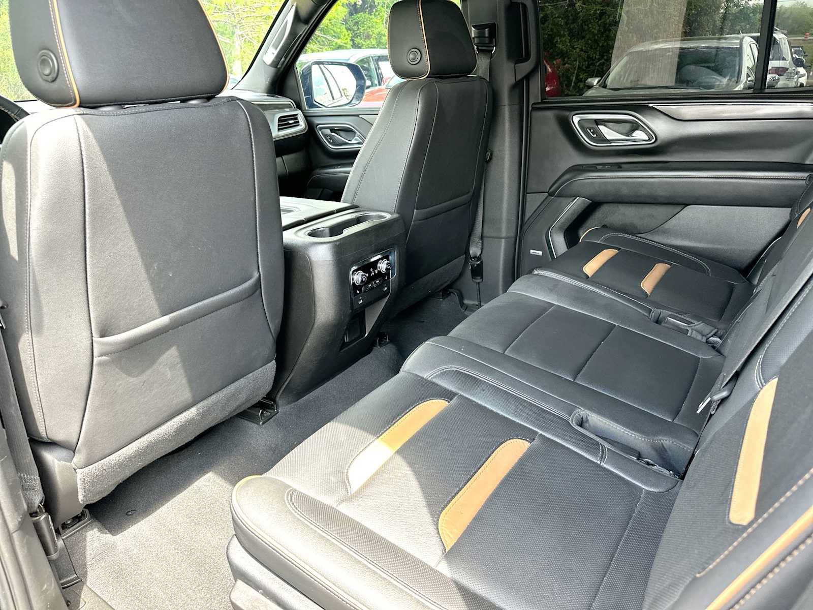 Used 2023 GMC Yukon AT4 w/ AT4 Premium Plus Package AWD/4WD image 24