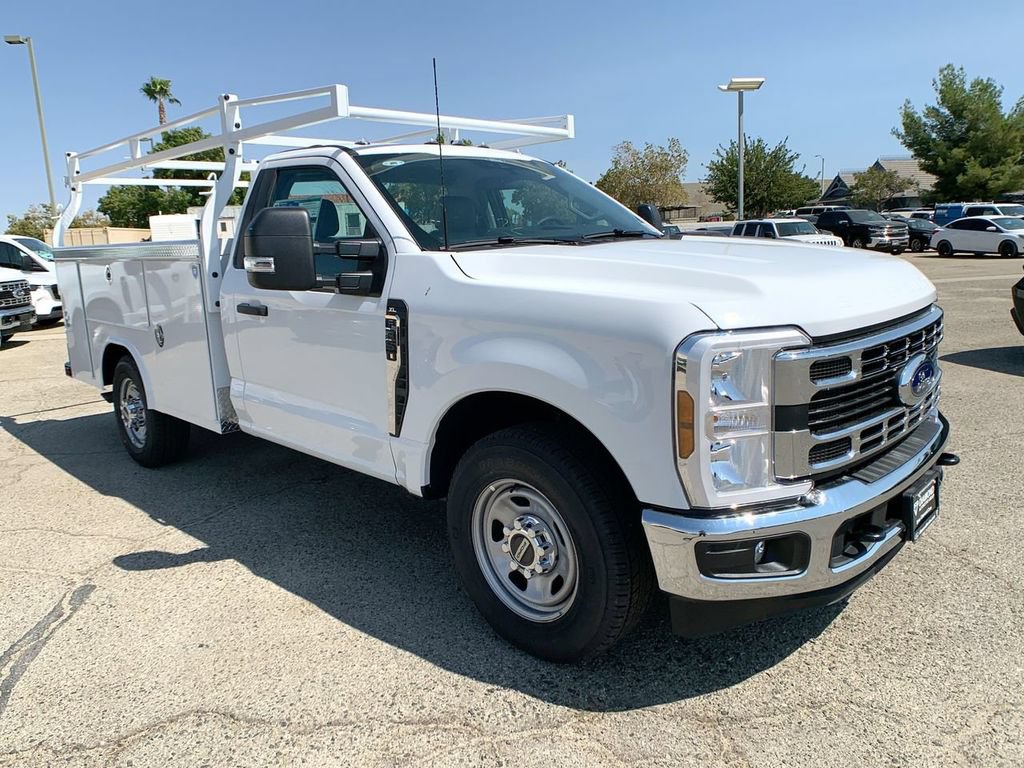 New 2025 Ford F350 XL w/ XL Chrome Package RWD image 2