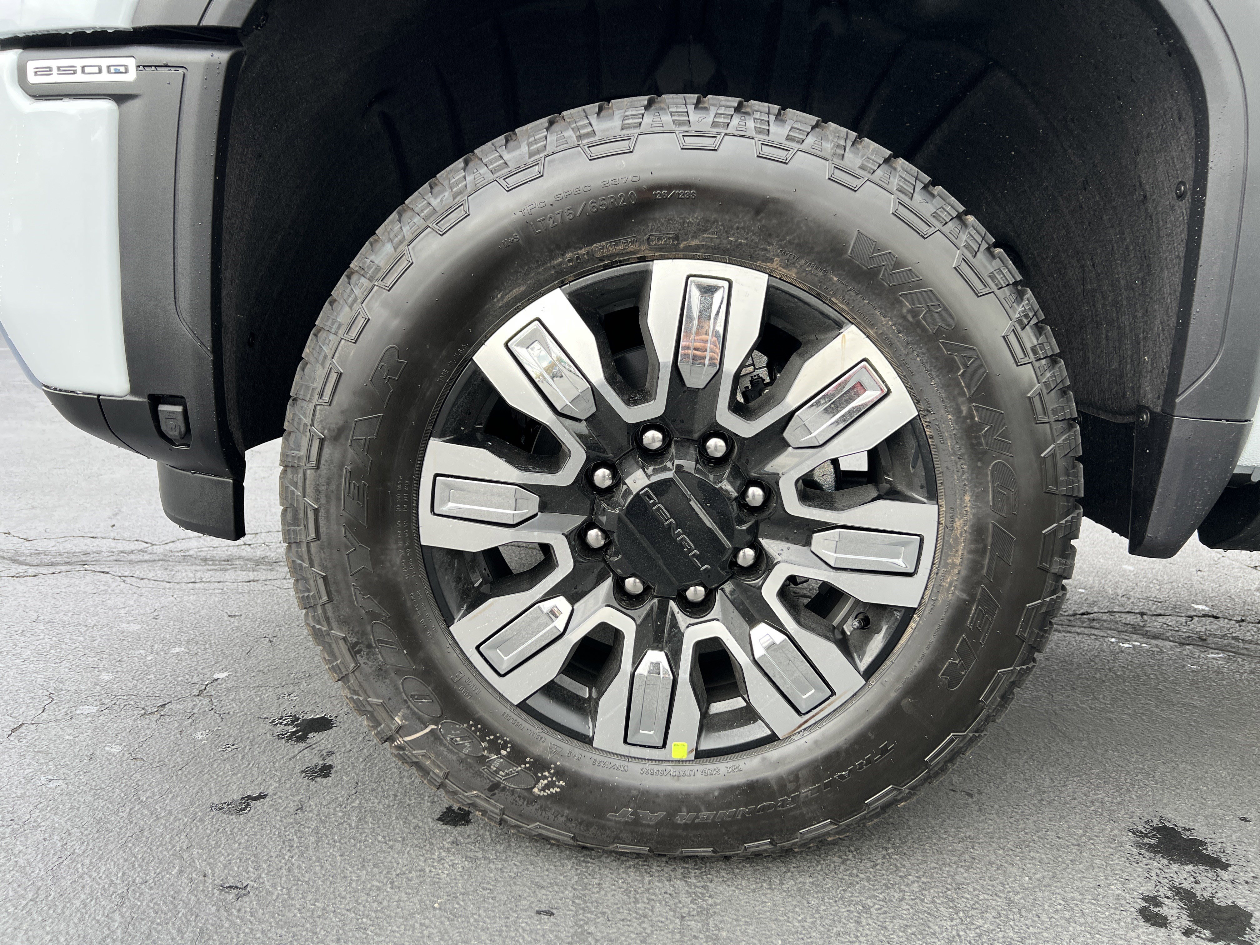 New 2026 GMC Sierra 2500 Denali w/ Denali Reserve Package image 11