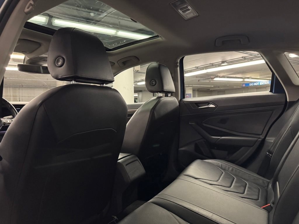 Used 2019 Volkswagen Jetta SEL Premium FWD image 22