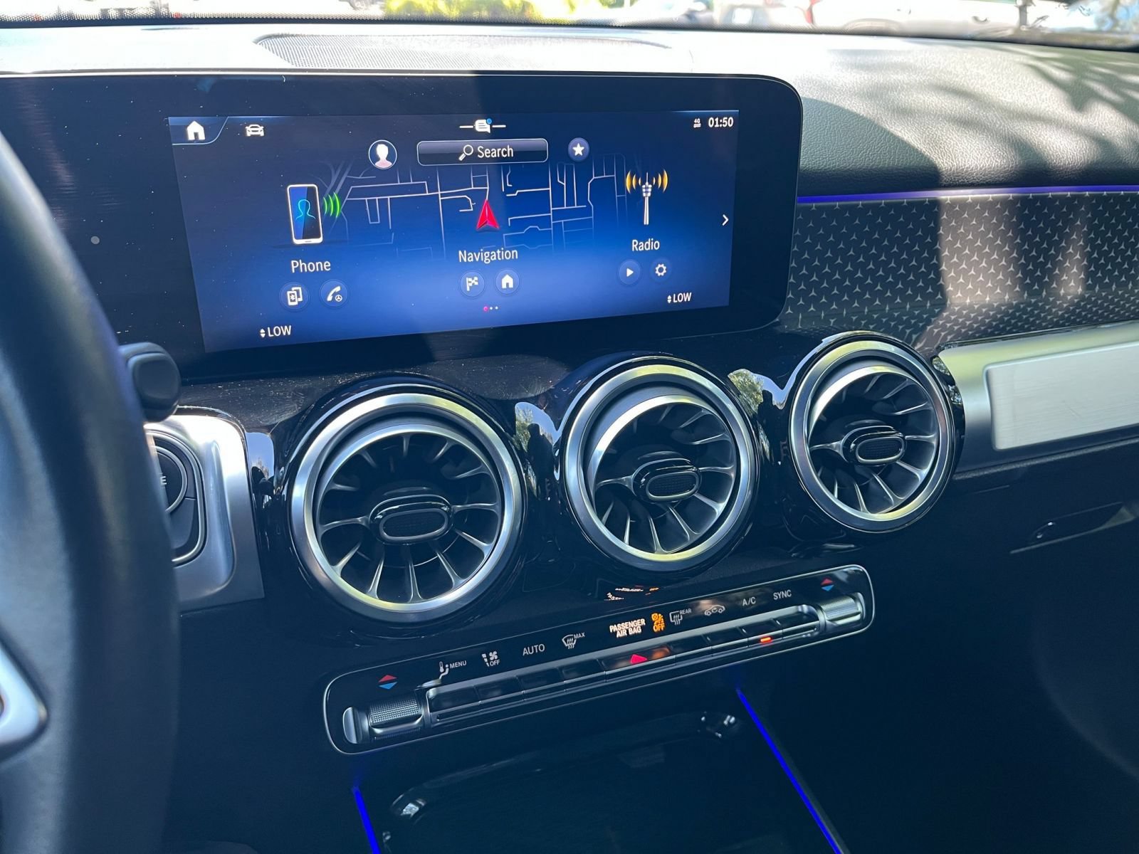 Used 2025 Mercedes-Benz GLB 250 image 16