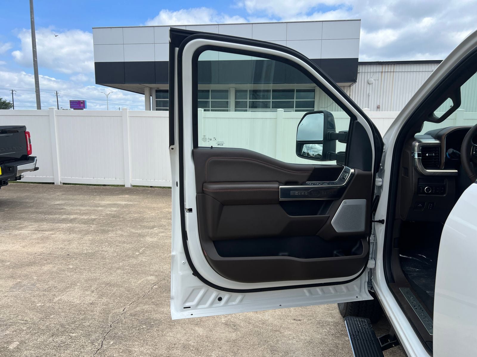 New 2026 Ford F250 4x4 Crew Cab Super Duty image 17