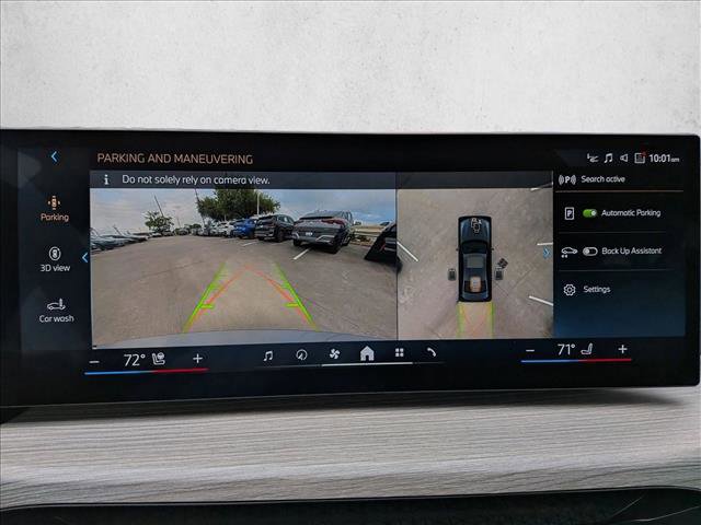 Used 2025 BMW 330i xDrive Sedan AWD/4WD image 14