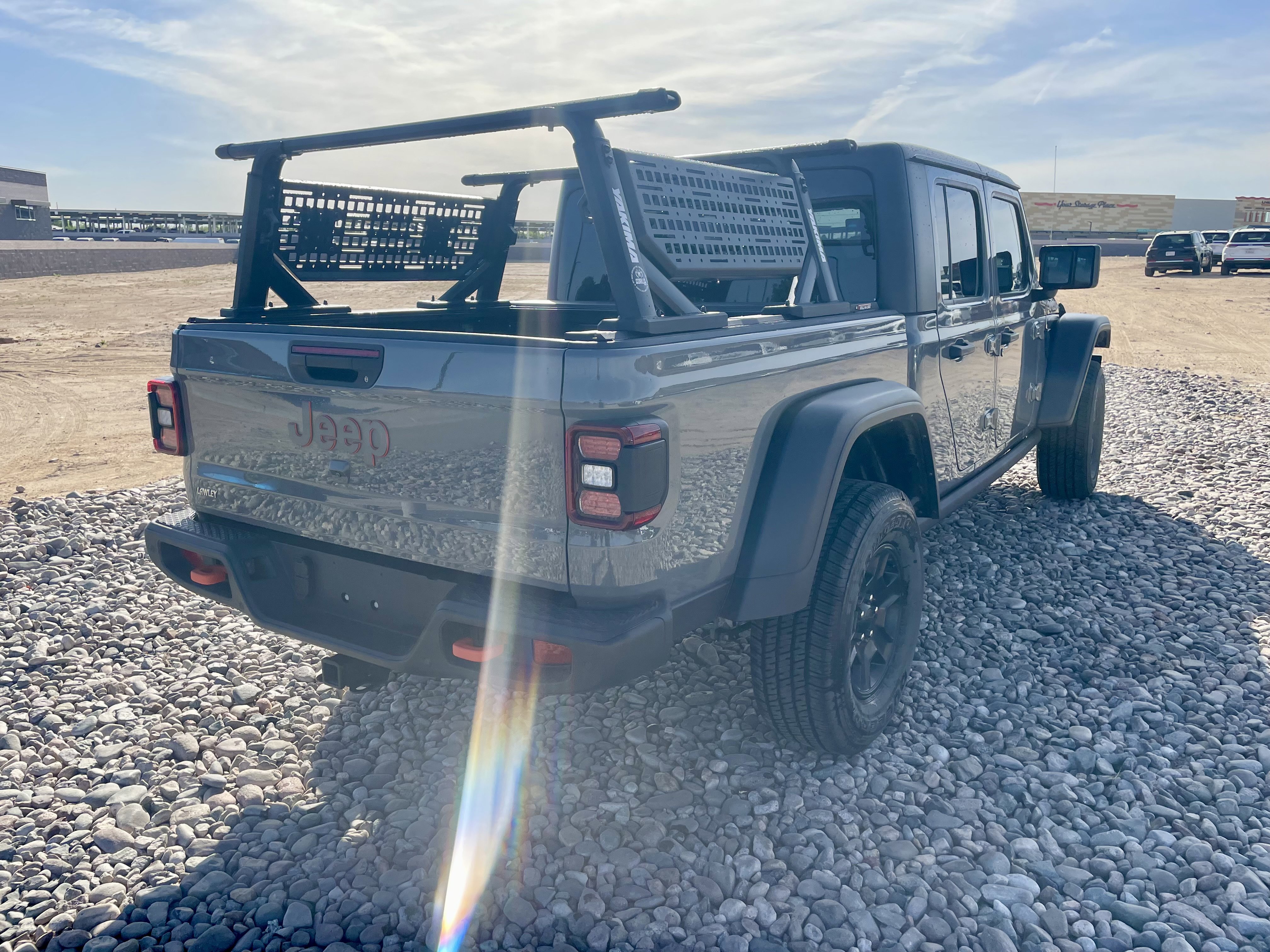 Used 2021 Jeep Gladiator Mojave AWD/4WD image 5