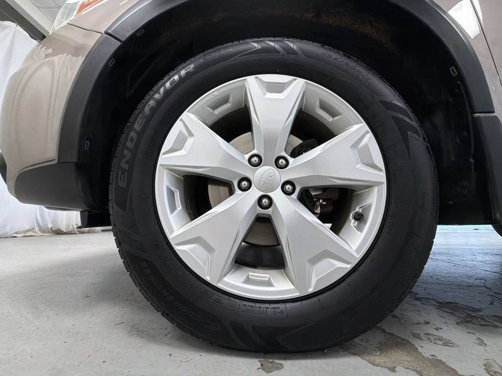 Used 2016 Subaru Forester 2.5i Premium w/ All-Weather Package AWD/4WD image 22