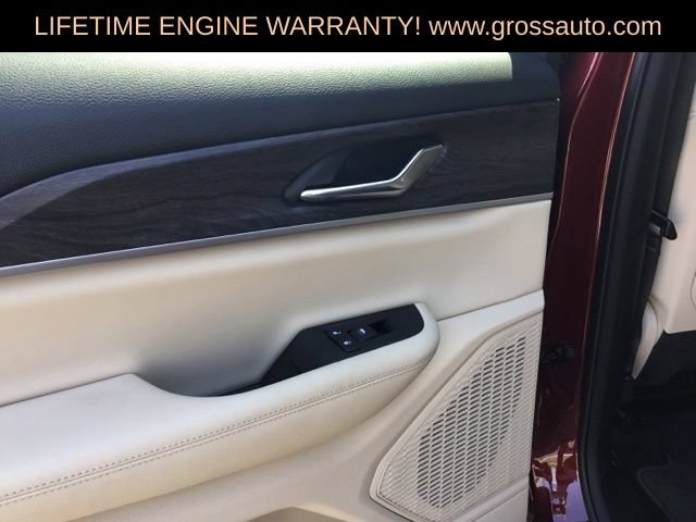 Used 2024 Jeep Grand Cherokee Limited AWD/4WD image 26